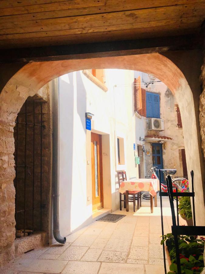 Istrian Stone House In The Heart Of The Beautiful Fishing Village Fazana - Only Few Steps From The Sea And The Wonderful Beach - Incl Plasma-Quad-Plus-Filter Against C O V I D 外观 照片