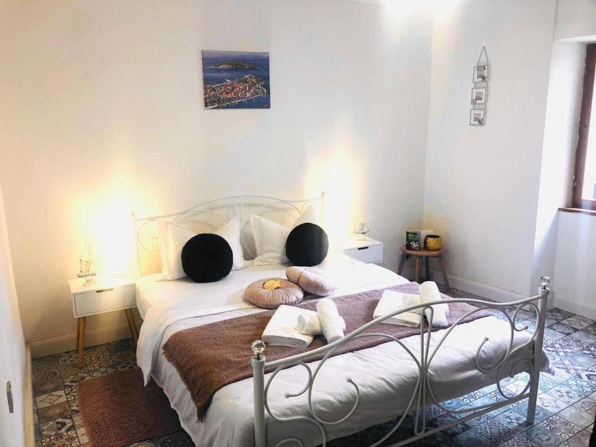 Istrian Stone House In The Heart Of The Beautiful Fishing Village Fazana - Only Few Steps From The Sea And The Wonderful Beach - Incl Plasma-Quad-Plus-Filter Against C O V I D 外观 照片